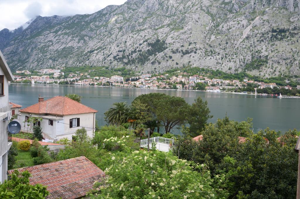 Apartmani Mizdrak Kotor Exterior photo
