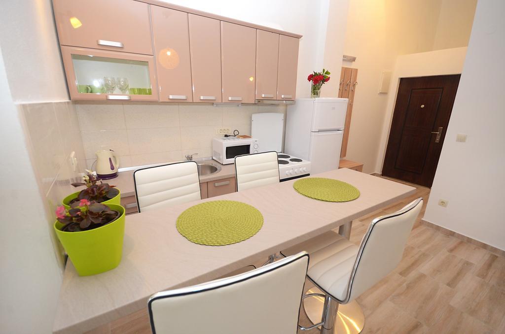 Apartmani Mizdrak Kotor Exterior photo