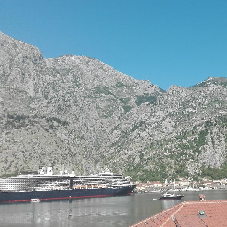 Apartmani Mizdrak Kotor Exterior photo